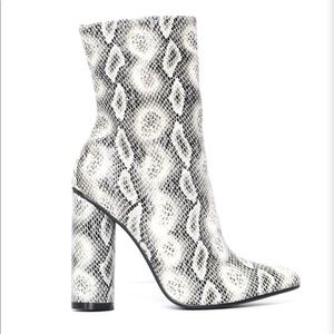 Fashion Nova Shoes - Fashion Nova faux suede heeled boots Fashion Nova Shoes - Fashion Nova faux suede heeled boots